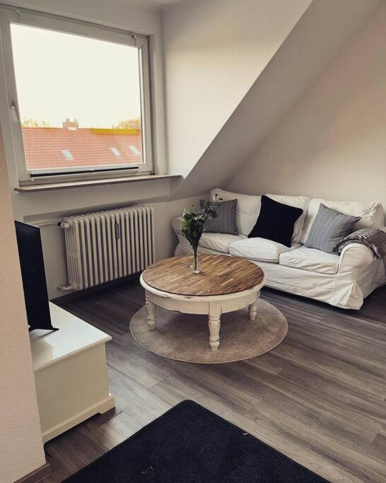 Wunderschoene 3-Zimmer Wohnung Fuer 6 Personen Brema Exterior foto